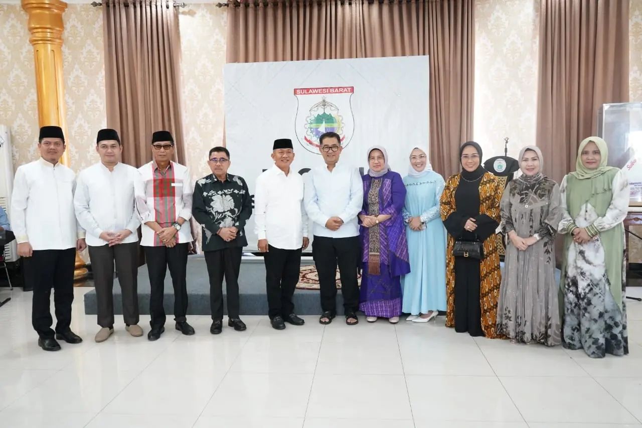 Momen Hari Raya, Pj Gubernur Terima Kunjungan Silaturrahmi para Bupati se-Sulbar